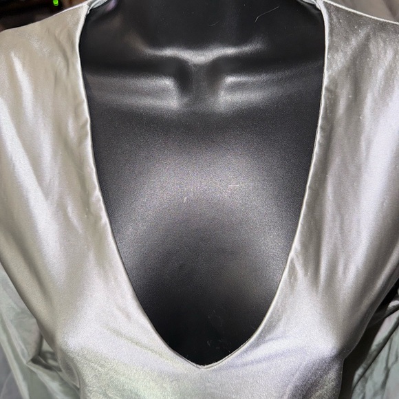 House Of Harlow 1960 Brand New Bella Long Sleeve V-Neck Bodysuit - Picture 2 of 9